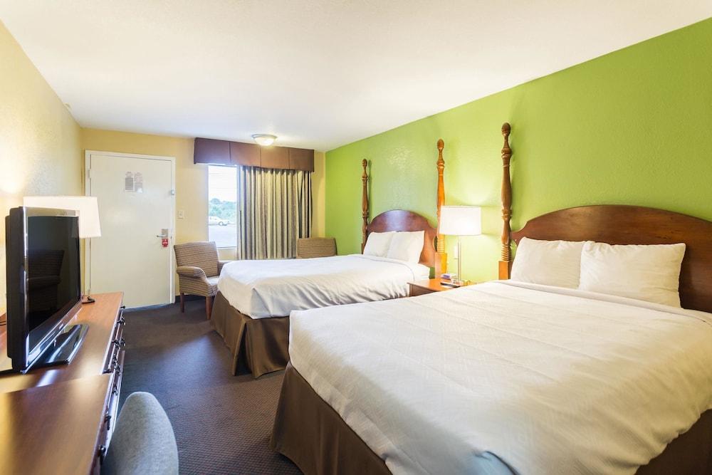 Econo Lodge White Pine Morristown I-81 & I-40 Split المظهر الخارجي الصورة