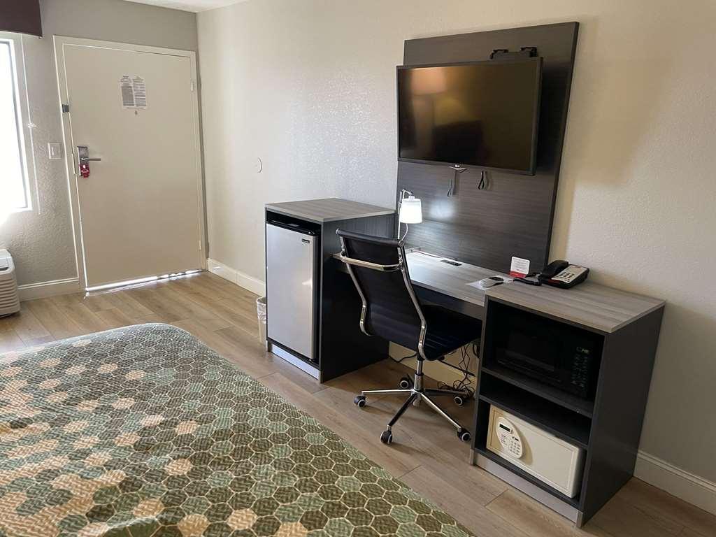Econo Lodge White Pine Morristown I-81 & I-40 Split الغرفة الصورة