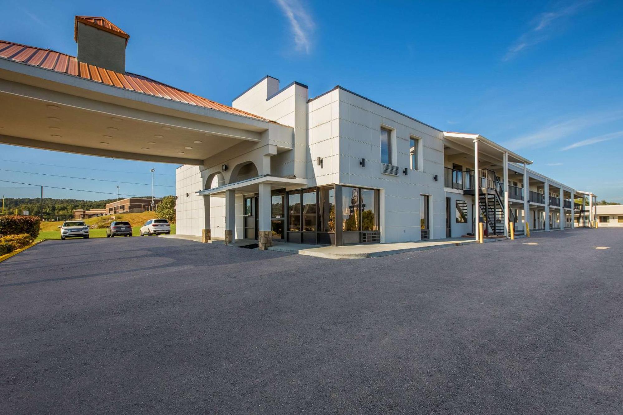 Econo Lodge White Pine Morristown I-81 & I-40 Split المظهر الخارجي الصورة