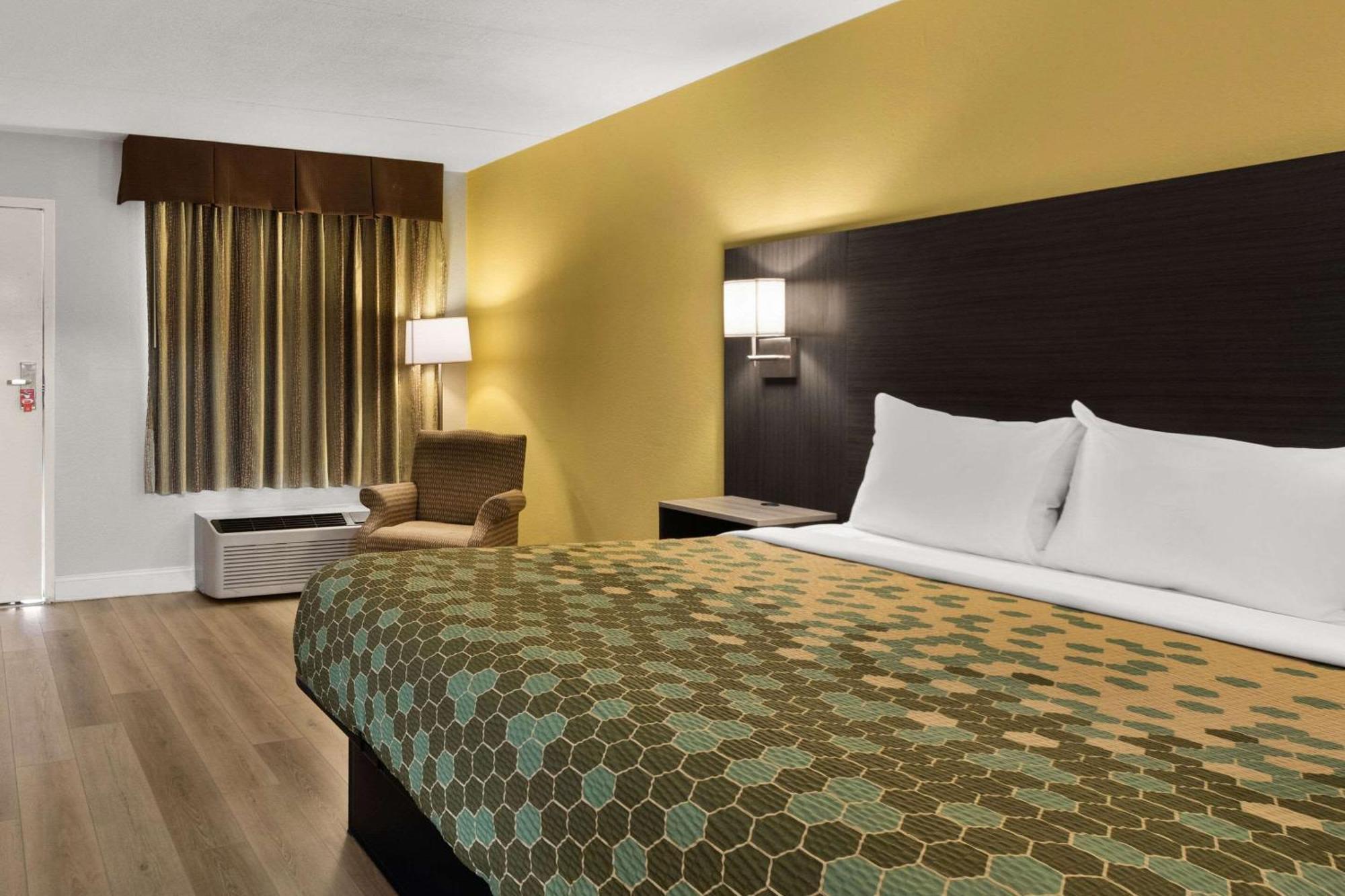 Econo Lodge White Pine Morristown I-81 & I-40 Split المظهر الخارجي الصورة