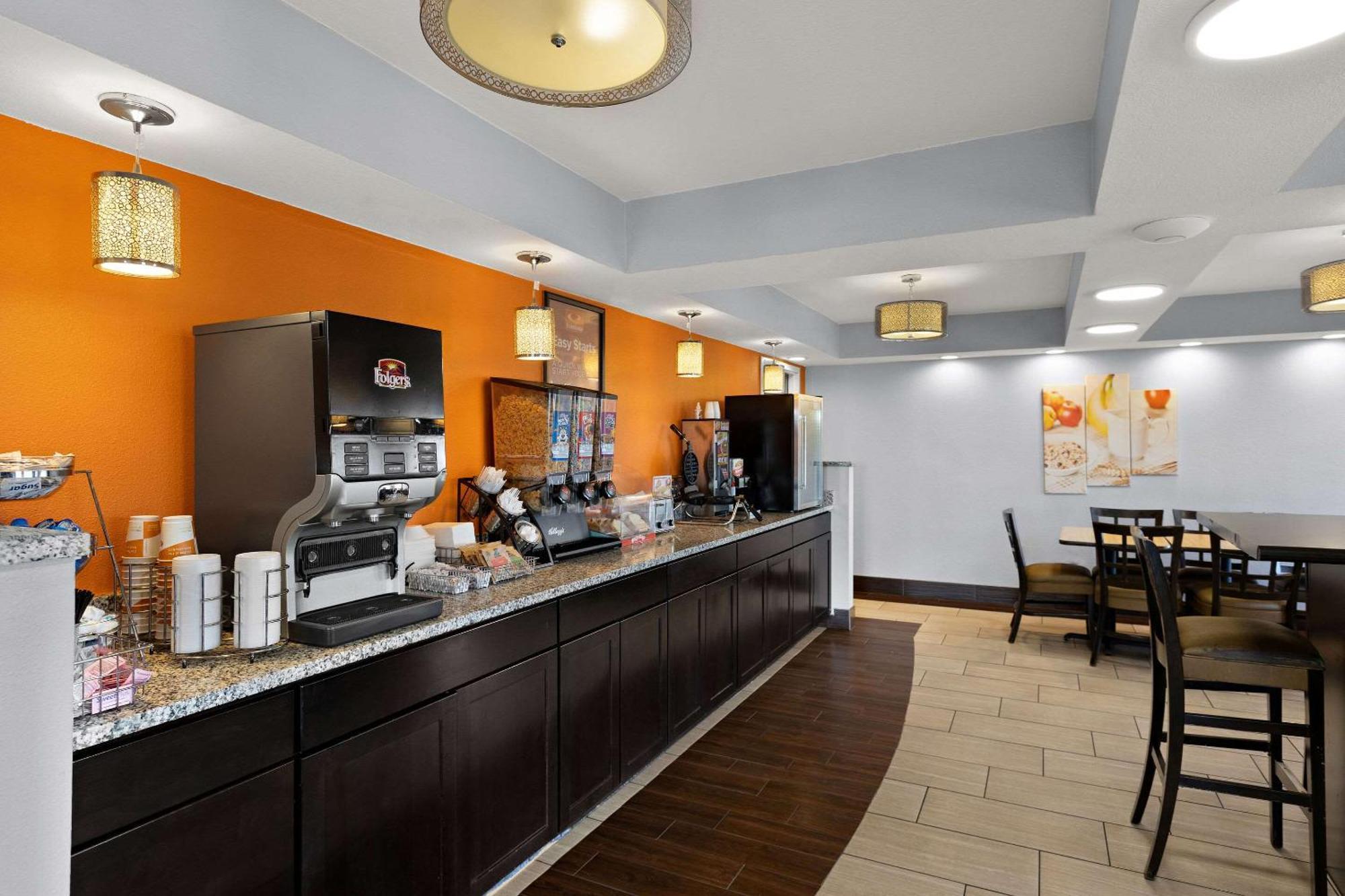 Econo Lodge White Pine Morristown I-81 & I-40 Split المظهر الخارجي الصورة