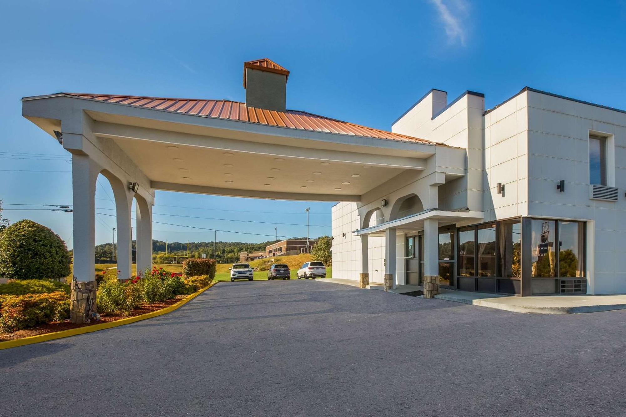 Econo Lodge White Pine Morristown I-81 & I-40 Split المظهر الخارجي الصورة