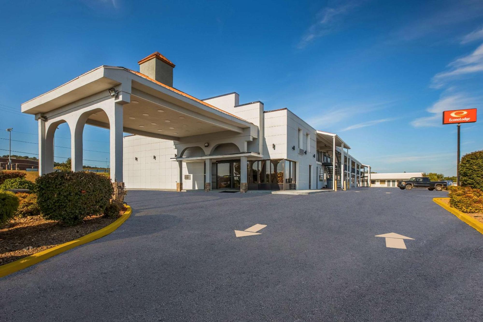 Econo Lodge White Pine Morristown I-81 & I-40 Split المظهر الخارجي الصورة